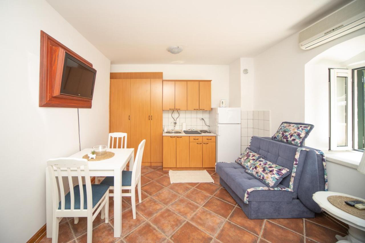 Kamena Palata Apartments Kotor Exteriör bild