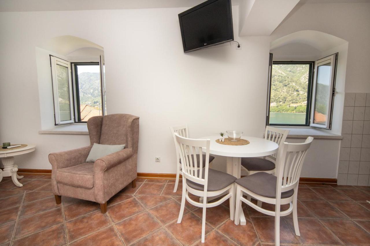 Kamena Palata Apartments Kotor Exteriör bild