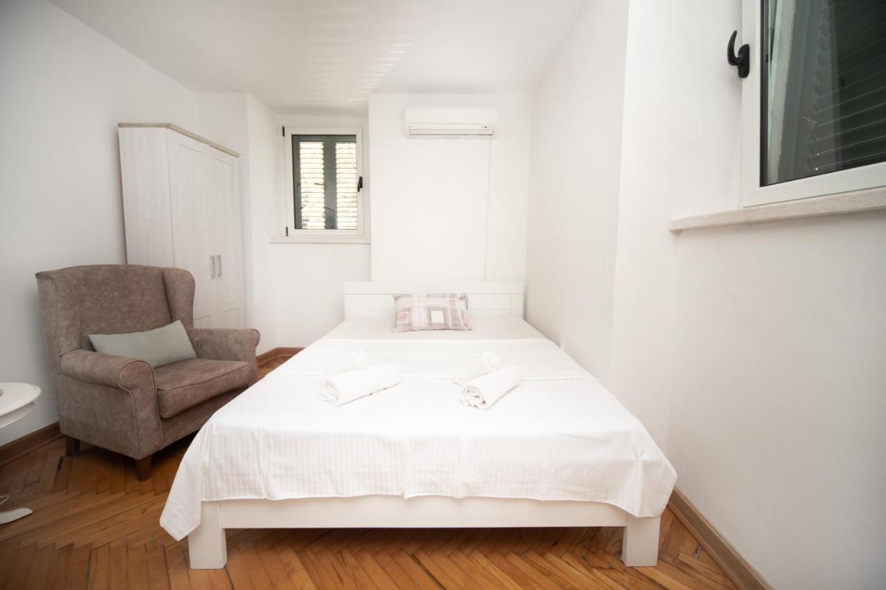 Kamena Palata Apartments Kotor Exteriör bild